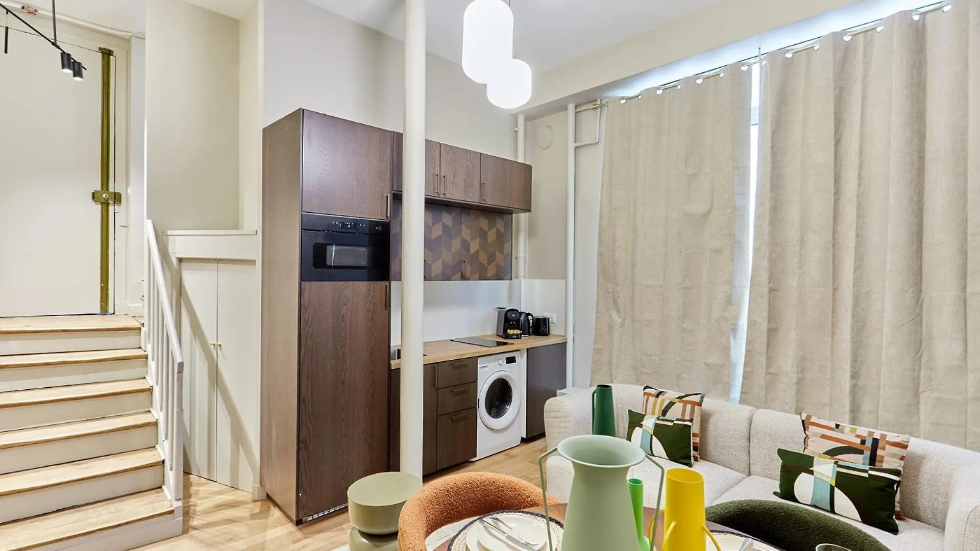 Superb 2 Bedrooms Centrer Of By Prestige *